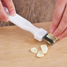 Load image into Gallery viewer, Vegetable Shred Garlic Cutter