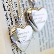 Load image into Gallery viewer, &quot;Forever In My Heart&quot; Necklace